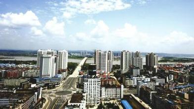 黃遠(yuǎn)新：全力沖刺“全省千億園區(qū)、全國(guó)百?gòu)?qiáng)經(jīng)開區(qū)”